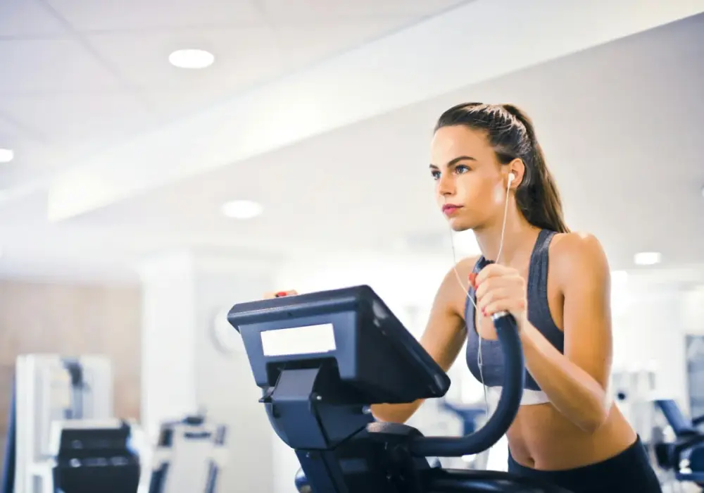 Jak skutecznie połączyć trening cardio i siłowy dla lepszych efektów