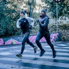 Jak się ubrać do biegania w zimie, aby uniknąć przegrzania i dyskomfortu
