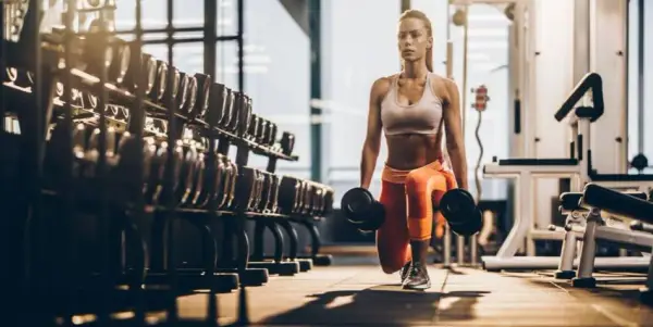 Cardio przed czy po treningu – co przynosi lepsze efekty?
