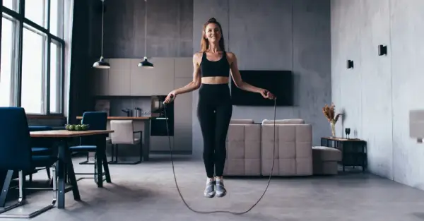 Czy skakanka to cardio? Odkryj jej niezwykłe korzyści dla zdrowia