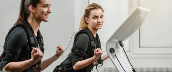 Trening EMS na czym polega: skuteczna metoda poprawy formy i zdrowia